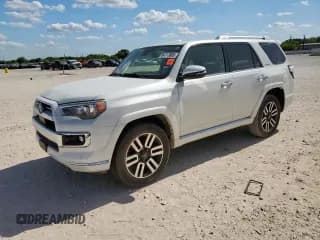 ✅ 2021 Toyota 4Runner Limited • VIN: JTEKU5JR4M5922993 • Лот: 64117885. Опубликован ранее на Copart с пробегом Не указан. Бесплатный доступ к архиву аукционных продаж из США и подробный отчёт об истории автомобиля на DreamBid. Изображение 1.