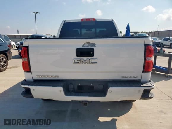 ✅ 2014 GMC Sierra 1500 Denali • VIN: 3GTU2WEJ1EG521442 • Lot: 71038725. Listed on Copart with 178,047 mi. Free auction sales archive from the USA and detailed vehicle history report at DreamBid. Image 6.