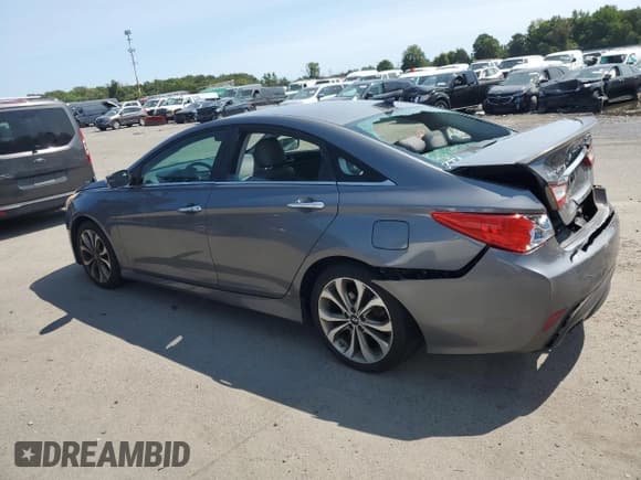 ✅ 2014 Hyundai Sonata Limited • VIN: 5NPEC4AB3EH942946 • Lot: 69773844. Listed on Copart with 117,644 mi. Free auction sales archive from the USA and detailed vehicle history report at DreamBid. Image 2.