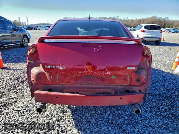 ✅ 2014 Chevrolet Impala LT • VIN: 2G1WB5E35E1131353 • Lot: 94353915. Listed on Copart with 177,306 mi. Free auction sales archive from the USA and detailed vehicle history report at DreamBid. Image 6.