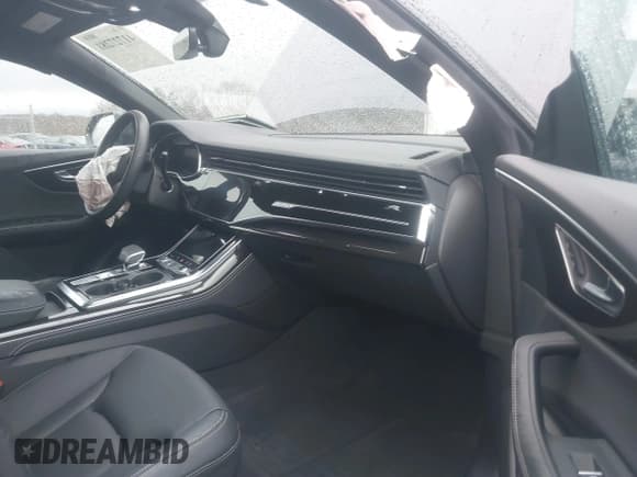 ✅ 2023 Audi Q8 Prestige • VIN: WA1FVBF12PD044134 • Lot: 41727281. Listed on IAAI with 8,366 mi. Free auction sales archive from the USA and detailed vehicle history report at DreamBid. Image 5.