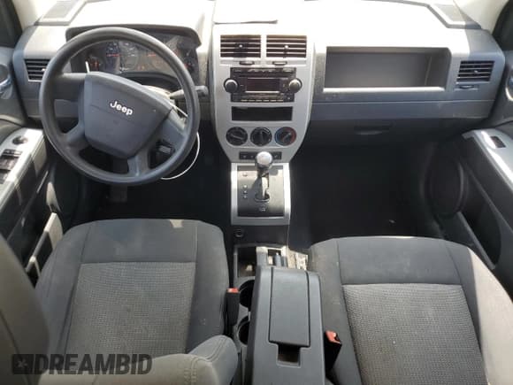 ✅ 2008 Jeep Compass Sport • VIN: 1J8FT47W18D735151 • Lot: 80169025. Listed on Copart with 214,904 mi. Free auction sales archive from the USA and detailed vehicle history report at DreamBid. Image 8.