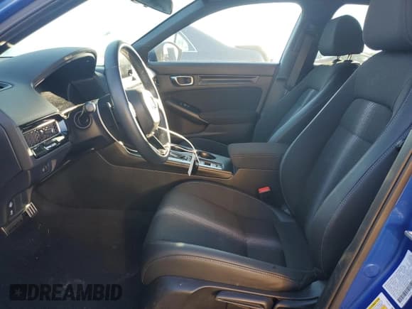 ✅ 2023 Honda Civic Sport • VIN: 2HGFE2F50PH564636 • Lot: 82557225. Wystawiony na Copart z przebiegiem 62 486 mil. Bezpłatny archiwum sprzedaży aukcyjnych z USA i szczegółowy raport historii pojazdu na DreamBid. Zdjęcie 7.