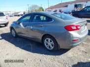 ✅ 2018 Chevrolet Cruze LT • VIN: 1G1BE5SM3J7226199 • Lot: 43466842. Listed on IAAI with 67,601 mi. Free auction sales archive from the USA and detailed vehicle history report at DreamBid. Image 3.