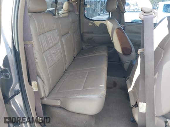 ✅ 2002 Toyota Tundra Limited • VIN: 5TBRT38152S280875 • Lot: 41387829. Listed on IAAI with 186,094 mi. Free auction sales archive from the USA and detailed vehicle history report at DreamBid. Image 8.