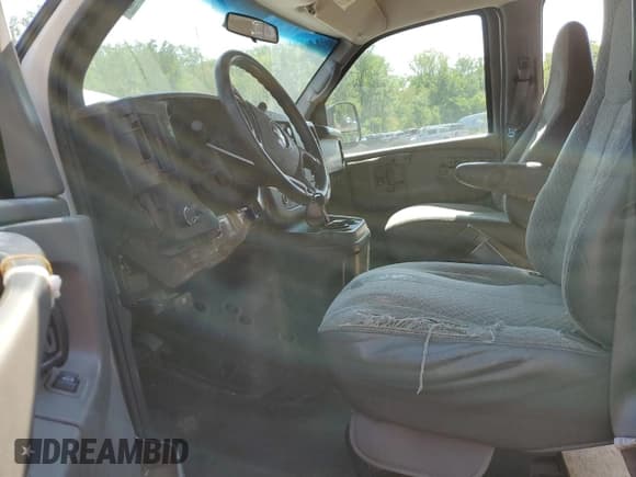 ✅ 2008 Chevrolet Express Passenger • VIN: 1GAHG39K981177228 • Lot: 55031385. Listed on Copart with 274,971 mi. Free auction sales archive from the USA and detailed vehicle history report at DreamBid. Image 7.