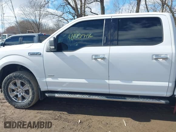 ✅ 2017 Ford F-150 XL • VIN: 1FTEW1EP0HKC32243 • Lot: 41727196. Listed on IAAI with 205,162 mi. Free auction sales archive from the USA and detailed vehicle history report at DreamBid. Image 14.