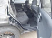 ✅ 2008 Toyota RAV4 Sport • VIN: JTMBD32V686056900 • Лот: 43844991. Опубликован ранее на IAAI с пробегом 161 381 миль. Бесплатный доступ к архиву аукционных продаж из США и подробный отчёт об истории автомобиля на DreamBid. Изображение 8.