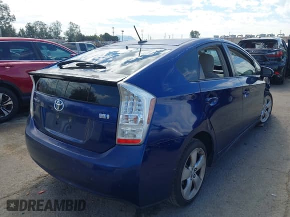 ✅ 2011 Toyota Prius I • VIN: JTDKN3DU8B5373821 • Lot: 43235163. Wystawiony na IAAI z przebiegiem 231 311 mil. Bezpłatny archiwum sprzedaży aukcyjnych z USA i szczegółowy raport historii pojazdu na DreamBid. Zdjęcie 4.