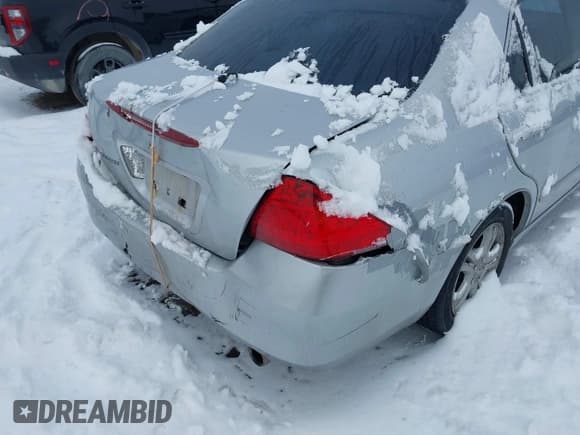 ✅ 2006 Honda Accord EX-L • VIN: 1HGCM56866A008927 • Lot: 43916211. Listed on IAAI with 176,880 mi. Free auction sales archive from the USA and detailed vehicle history report at DreamBid. Image 6.