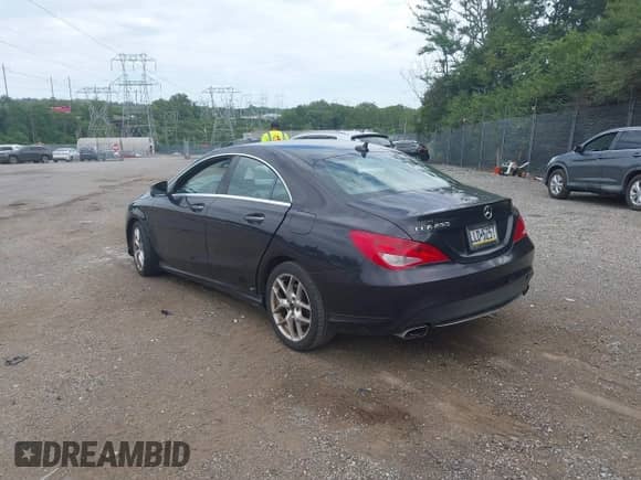 2015 Mercedes-Benz CLA 250 with VIN WDDSJ4EB3FN208463, listed as a IAAI auction lot 43039305 with 207,105 mi miles and . Bid and sale history available at DreamBid. Image 3.