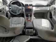 ✅ 2006 Mercedes-Benz C 280 Luxury • VIN: WDBRF92HX6F772541 • Lot: 56518315. Wystawiony na Copart z przebiegiem 167 241 mil. Bezpłatny archiwum sprzedaży aukcyjnych z USA i szczegółowy raport historii pojazdu na DreamBid. Zdjęcie 8.