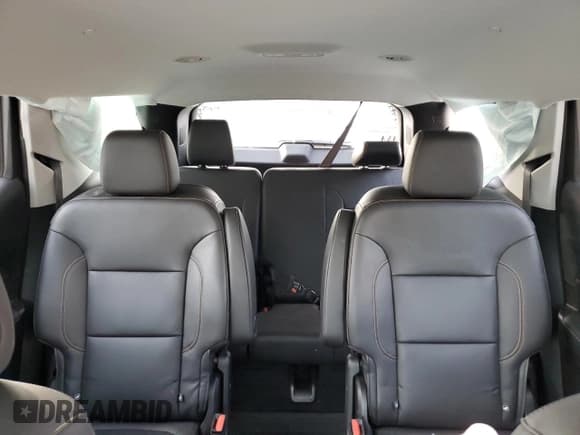 ✅ 2021 Chevrolet Traverse LT • VIN: 1GNERHKW6MJ240754 • Lot: 58704125. Wystawiony na Copart z przebiegiem 50 120 mil. Bezpłatny archiwum sprzedaży aukcyjnych z USA i szczegółowy raport historii pojazdu na DreamBid. Zdjęcie 10.