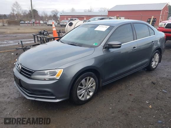 ✅ 2015 Volkswagen Jetta SE • VIN: 3VWD17AJ8FM306963 • Lot: 43744776. Wystawiony na IAAI z przebiegiem 59 710 mil. Bezpłatny archiwum sprzedaży aukcyjnych z USA i szczegółowy raport historii pojazdu na DreamBid. Zdjęcie 2.