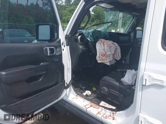 ✅ 2021 Jeep Gladiator Sport S • VIN: 1C6HJTAG2ML582014 • Lot: 42646160. Wystawiony na IAAI z przebiegiem Nie podano. Bezpłatny archiwum sprzedaży aukcyjnych z USA i szczegółowy raport historii pojazdu na DreamBid. Zdjęcie 15.