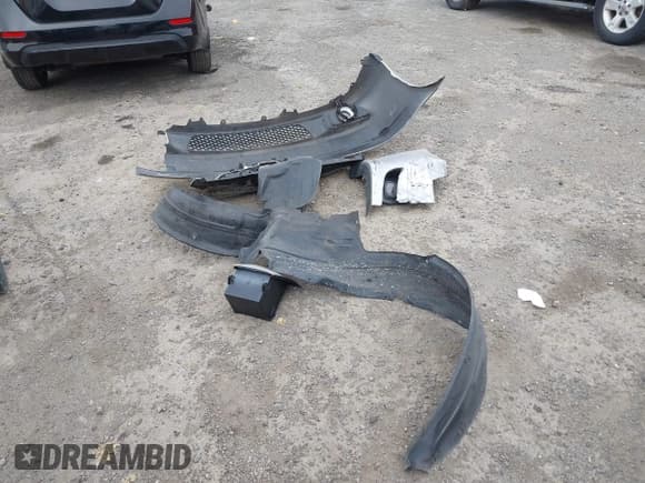 ✅ 2002 Mazda MPV LX • VIN: JM3LW28J520319666 • Lot: 42012558. Wystawiony na IAAI z przebiegiem 131 794 mil. Bezpłatny archiwum sprzedaży aukcyjnych z USA i szczegółowy raport historii pojazdu na DreamBid. Zdjęcie 12.