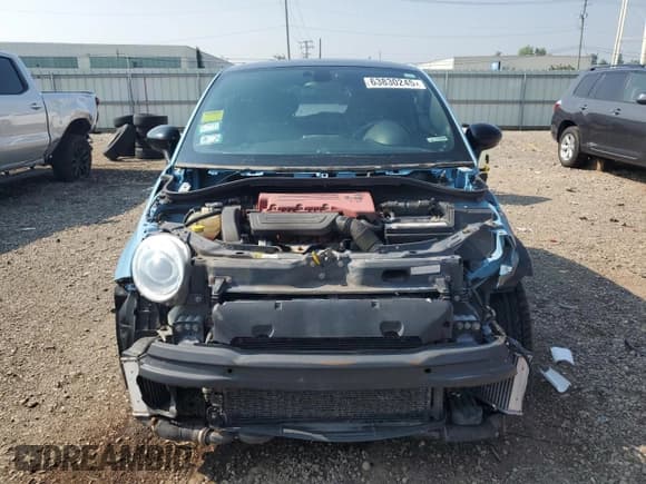 ✅ 2017 FIAT 500 Abarth • VIN: 3C3CFFFH6HT524042 • Lot: 63830245. Wystawiony na Copart z przebiegiem Nie podano. Bezpłatny archiwum sprzedaży aukcyjnych z USA i szczegółowy raport historii pojazdu na DreamBid. Zdjęcie 5.