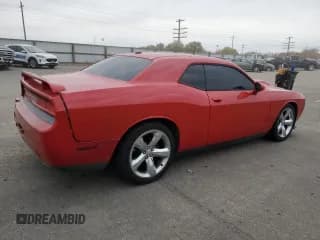 ✅ 2013 Dodge Challenger R/T Plus • VIN: 2C3CDYBT1DH612639 • Lot: 80319814. Wystawiony na Copart z przebiegiem 92 677 mil. Bezpłatny archiwum sprzedaży aukcyjnych z USA i szczegółowy raport historii pojazdu na DreamBid. Zdjęcie 3.