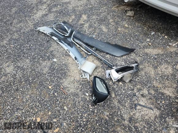 2015 BMW 3 Series 328d xDrive with VIN WBA3K5C54FK301943, listed as a Copart auction lot 61622275 with 57,648 mi miles and Non repairable. Bid and sale history available at DreamBid. Image 12.