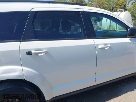 ✅ 2020 Dodge Journey SE Value • VIN: 3C4PDCAB1LT279745 • Лот: 43217085. Опубликован ранее на IAAI с пробегом 63 781 миль. Бесплатный доступ к архиву аукционных продаж из США и подробный отчёт об истории автомобиля на DreamBid. Изображение 13.