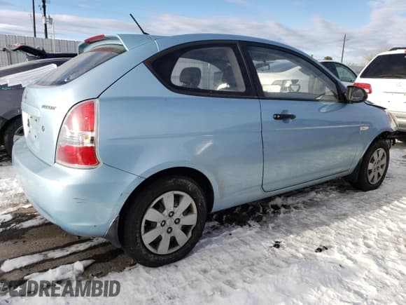 ✅ 2008 Hyundai Accent GS • VIN: KMHCM36C18U065279 • Лот: 88209375. Опубликован ранее на Copart с пробегом 203 760 миль. Бесплатный доступ к архиву аукционных продаж из США и подробный отчёт об истории автомобиля на DreamBid. Изображение 3.
