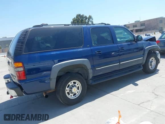 ✅ 2001 Chevrolet Suburban LT • VIN: 3GNGC26G41G224365 • Лот: 42482855. Опубликован ранее на IAAI с пробегом 204 930 миль. Бесплатный доступ к архиву аукционных продаж из США и подробный отчёт об истории автомобиля на DreamBid. Изображение 4.