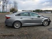 ✅ 2019 Hyundai Sonata SE • VIN: 5NPE24AFXKH812325 • Lot: 67923862. Listed on Copart with 18,940 mi. Free auction sales archive from the USA and detailed vehicle history report at DreamBid. Image 3.