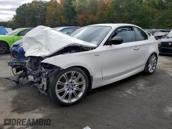 ✅ 2013 BMW 1 Series 135i • VIN: WBAUC9C58DVM13861 • Лот: 86507905. Опубликован ранее на Copart с пробегом Не указан. Бесплатный доступ к архиву аукционных продаж из США и подробный отчёт об истории автомобиля на DreamBid. Изображение 1.