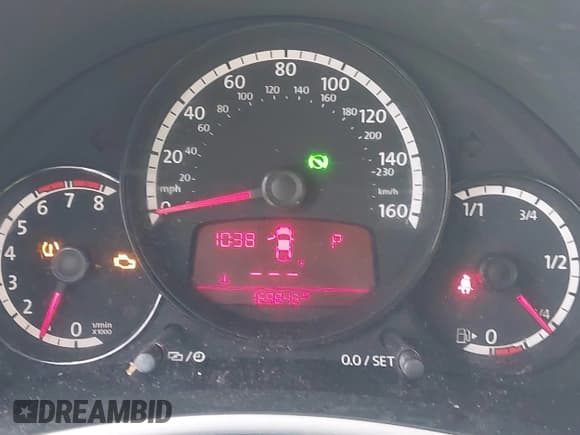 ✅ 2013 Volkswagen Beetle 2.5L • VIN: 3VWJP7ATXDM666347 • Lot: 41721351. Wystawiony na IAAI z przebiegiem 169 845 mil. Bezpłatny archiwum sprzedaży aukcyjnych z USA i szczegółowy raport historii pojazdu na DreamBid. Zdjęcie 15.