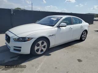 ✅ 2017 Jaguar XE 20d • VIN: SAJAR4BN9HA977316 • Лот: 58179145. Опубликован ранее на Copart с пробегом 84 384 миль. Бесплатный доступ к архиву аукционных продаж из США и подробный отчёт об истории автомобиля на DreamBid. Изображение 1.