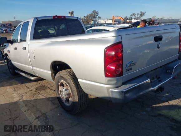 ✅ 2008 Dodge RAM • VIN: 3D3KR28A58G203584 • Лот: 41557621. Опубликован ранее на IAAI с пробегом 95 123 миль. Бесплатный доступ к архиву аукционных продаж из США и подробный отчёт об истории автомобиля на DreamBid. Изображение 3.
