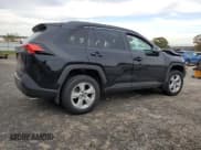 ✅ 2021 Toyota RAV4 XLE • VIN: 2T3P1RFV3MW192910 • Lot: 90296765. Wystawiony na Copart z przebiegiem 59 584 mil. Bezpłatny archiwum sprzedaży aukcyjnych z USA i szczegółowy raport historii pojazdu na DreamBid. Zdjęcie 3.