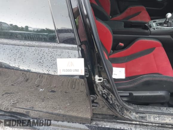 ✅ 2018 Honda Civic Type R Touring • VIN: SHHFK8G77JU204351 • Lot: 42982836. Wystawiony na IAAI z przebiegiem Nie podano. Bezpłatny archiwum sprzedaży aukcyjnych z USA i szczegółowy raport historii pojazdu na DreamBid. Zdjęcie 6.