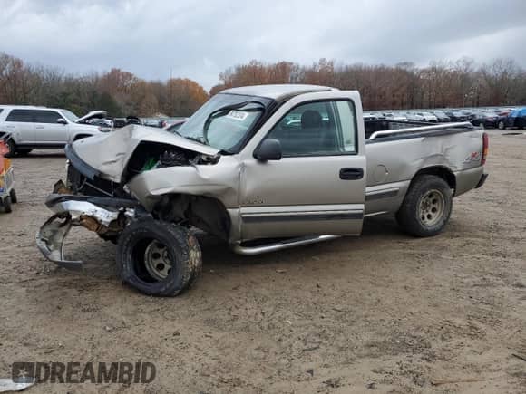 2001 Chevrolet Silverado 1500 с VIN 1GCEK14V31Z236795, выставлен на аукционе Copart как лот 84752534 с пробегом Не указан миль и Списание • Salvage title. История ставок и продаж доступна на DreamBid. Изображение 1.