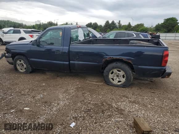2006 Chevrolet Silverado 1500 Work Truck z VIN 3GCEC14X36G185384, wystawiony jako Copart lot #57725095 z przebiegiem 245 172 mil mil oraz Szkoda całkowita • Salvage title. Historia ofert i sprzedaży dostępna na DreamBid. Obrazek 2.