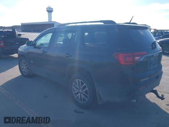 ✅ 2017 GMC Acadia SLE • VIN: 1GKKNTLS9HZ229085 • Лот: 43622582. Опубликован ранее на IAAI с пробегом 118 495 миль. Бесплатный доступ к архиву аукционных продаж из США и подробный отчёт об истории автомобиля на DreamBid. Изображение 3.