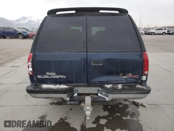 ✅ 1999 GMC Suburban • VIN: 1GDFK16R9XJ771458 • Lot: 43412175. Wystawiony na Copart z przebiegiem 159 328 mil. Bezpłatny archiwum sprzedaży aukcyjnych z USA i szczegółowy raport historii pojazdu na DreamBid. Zdjęcie 6.