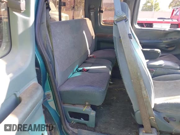 ✅ 1997 Ford F-150 XL • VIN: 1FTDX1861VKA99001 • Lot: 43214637. Listed on IAAI with 201,282 mi. Free auction sales archive from the USA and detailed vehicle history report at DreamBid. Image 8.