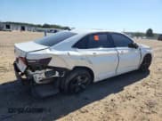 ✅ 2024 Volkswagen Jetta SE • VIN: 3VW7M7BU9RM051127 • Lot: 86662665. Wystawiony na Copart z przebiegiem Nie podano. Bezpłatny archiwum sprzedaży aukcyjnych z USA i szczegółowy raport historii pojazdu na DreamBid. Zdjęcie 3.