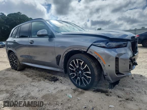 ✅ 2025 BMW X5 sDrive40i • VIN: 5UX13EU01S9Z30313 • Lot: 82315265. Wystawiony na Copart z przebiegiem Nie podano. Bezpłatny archiwum sprzedaży aukcyjnych z USA i szczegółowy raport historii pojazdu na DreamBid. Zdjęcie 4.