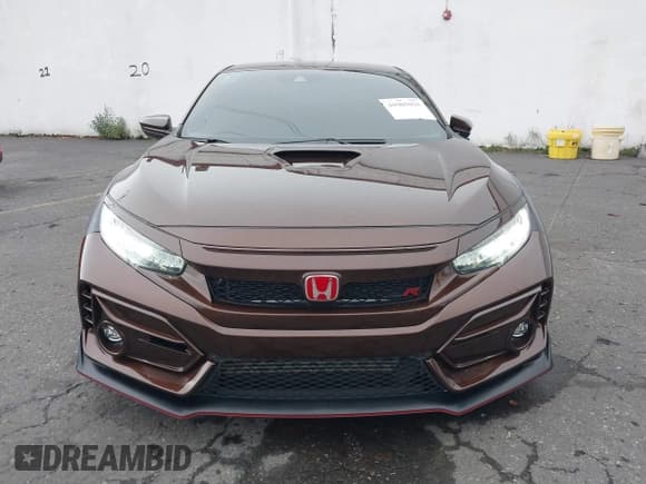 ✅ 2021 Honda Civic Type R Touring • VIN: SHHFK8G73MU201838 • Lot: 40905025. Listed on IAAI with 35,499 mi. Free auction sales archive from the USA and detailed vehicle history report at DreamBid. Image 12.