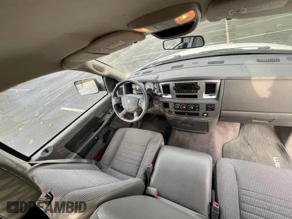 ✅ 2008 Dodge RAM • VIN: 3D7ML46A78G103560 • Лот: 93102425. Опубликован ранее на Copart с пробегом 47 947 миль. Бесплатный доступ к архиву аукционных продаж из США и подробный отчёт об истории автомобиля на DreamBid. Изображение 6.