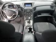 ✅ 2013 Hyundai Genesis Coupe R-Spec • VIN: KMHHT6KD8DU080252 • Lot: 44785135. Wystawiony na Copart z przebiegiem 127 882 mil. Bezpłatny archiwum sprzedaży aukcyjnych z USA i szczegółowy raport historii pojazdu na DreamBid. Zdjęcie 8.