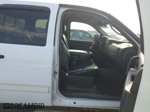 ✅ 2012 GMC Sierra 1500 SLE • VIN: 3GTP2VE79CG149583 • Лот: 43208325. Опубликован ранее на IAAI с пробегом 319 597 миль. Бесплатный доступ к архиву аукционных продаж из США и подробный отчёт об истории автомобиля на DreamBid. Изображение 5.