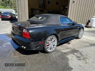 ✅ 2006 Maserati GranSport • VIN: ZAMEB18A660026402 • Lot: 55486035. Wystawiony na Copart z przebiegiem 56 515 mil. Bezpłatny archiwum sprzedaży aukcyjnych z USA i szczegółowy raport historii pojazdu na DreamBid. Zdjęcie 4.