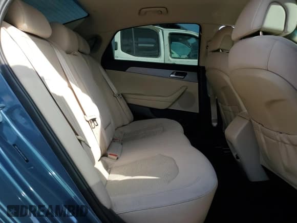 ✅ 2016 Hyundai Sonata SE • VIN: 5NPE24AF8GH263392 • Lot: 90749775. Listed on Copart with 106,759 mi. Free auction sales archive from the USA and detailed vehicle history report at DreamBid. Image 10.