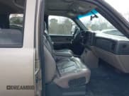 ✅ 2002 Chevrolet Suburban LS • VIN: 3GNGK26G82G306927 • Лот: 42027513. Опубликован ранее на IAAI с пробегом 124 016 миль. Бесплатный доступ к архиву аукционных продаж из США и подробный отчёт об истории автомобиля на DreamBid. Изображение 5.