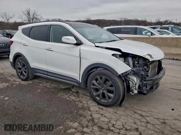 ✅ 2017 Hyundai Santa Fe Ultimate • VIN: 5XYZWDLA4HG387319 • Lot: 95008965. Listed on Copart with 97,807 mi. Free auction sales archive from the USA and detailed vehicle history report at DreamBid. Image 4.
