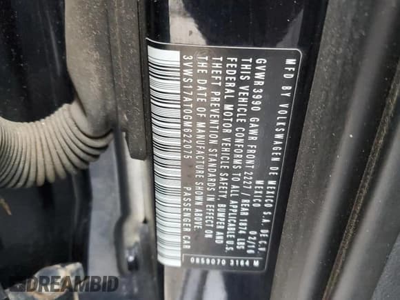 ✅ 2016 Volkswagen Beetle Dune • VIN: 3VWS17AT0GM622075 • Lot: 53044324. Listed on Copart with 81,696 mi. Free auction sales archive from the USA and detailed vehicle history report at DreamBid. Image 13.