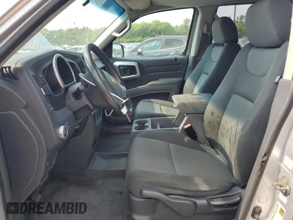 ✅ 2006 Honda Ridgeline RT • VIN: 2HJYK16256H555389 • Lot: 91973385. Wystawiony na Copart z przebiegiem 437 651 mil. Bezpłatny archiwum sprzedaży aukcyjnych z USA i szczegółowy raport historii pojazdu na DreamBid. Zdjęcie 7.